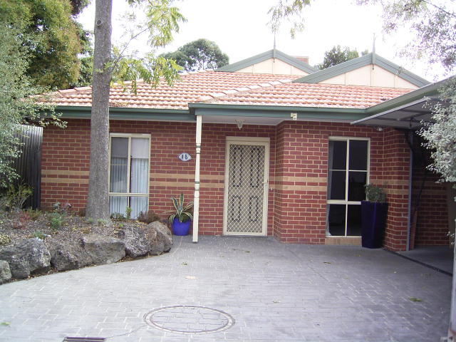 Image of the front of Alkira's Merton residence.
